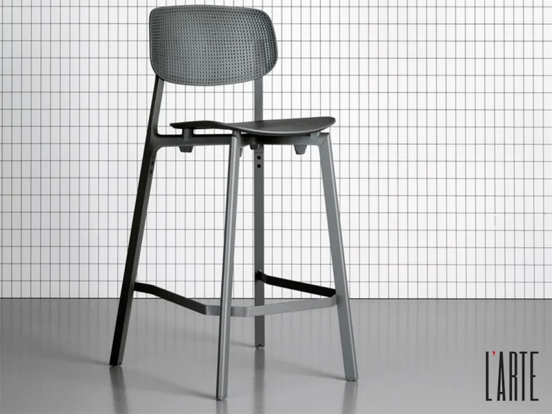 Sgabello Kristalia Colander