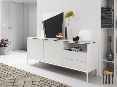 Madia Calligaris York